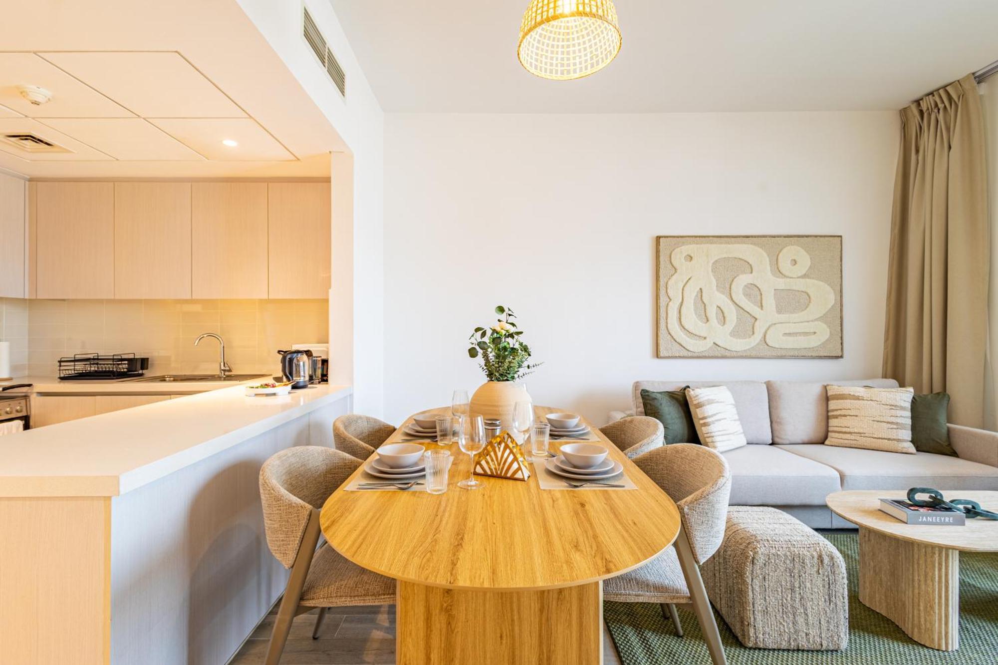 Families & Groups Paradise 5 Min From Yas Island Theme Parks