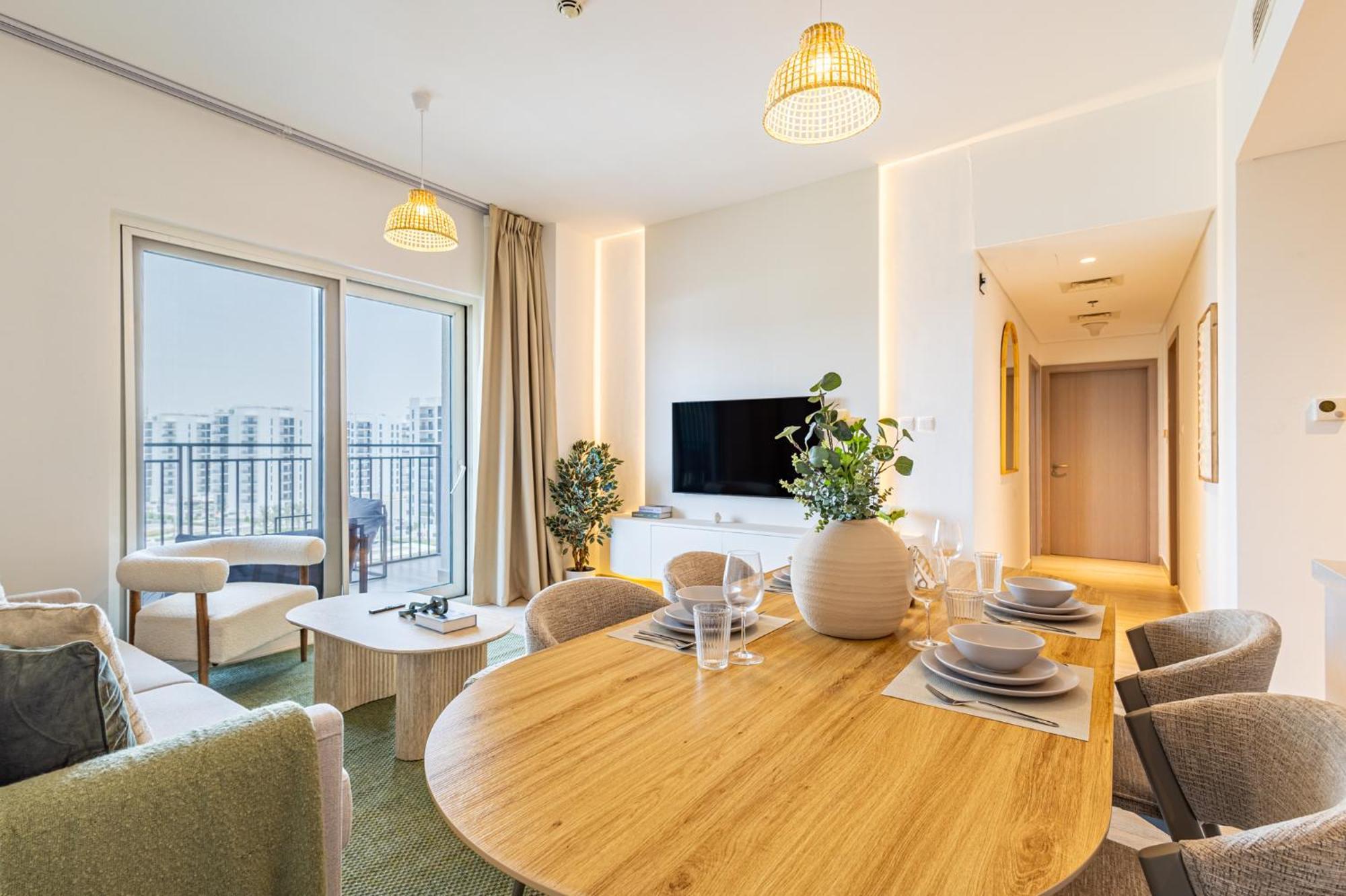 Families & Groups Paradise 5 Min From Yas Island Theme Parks *